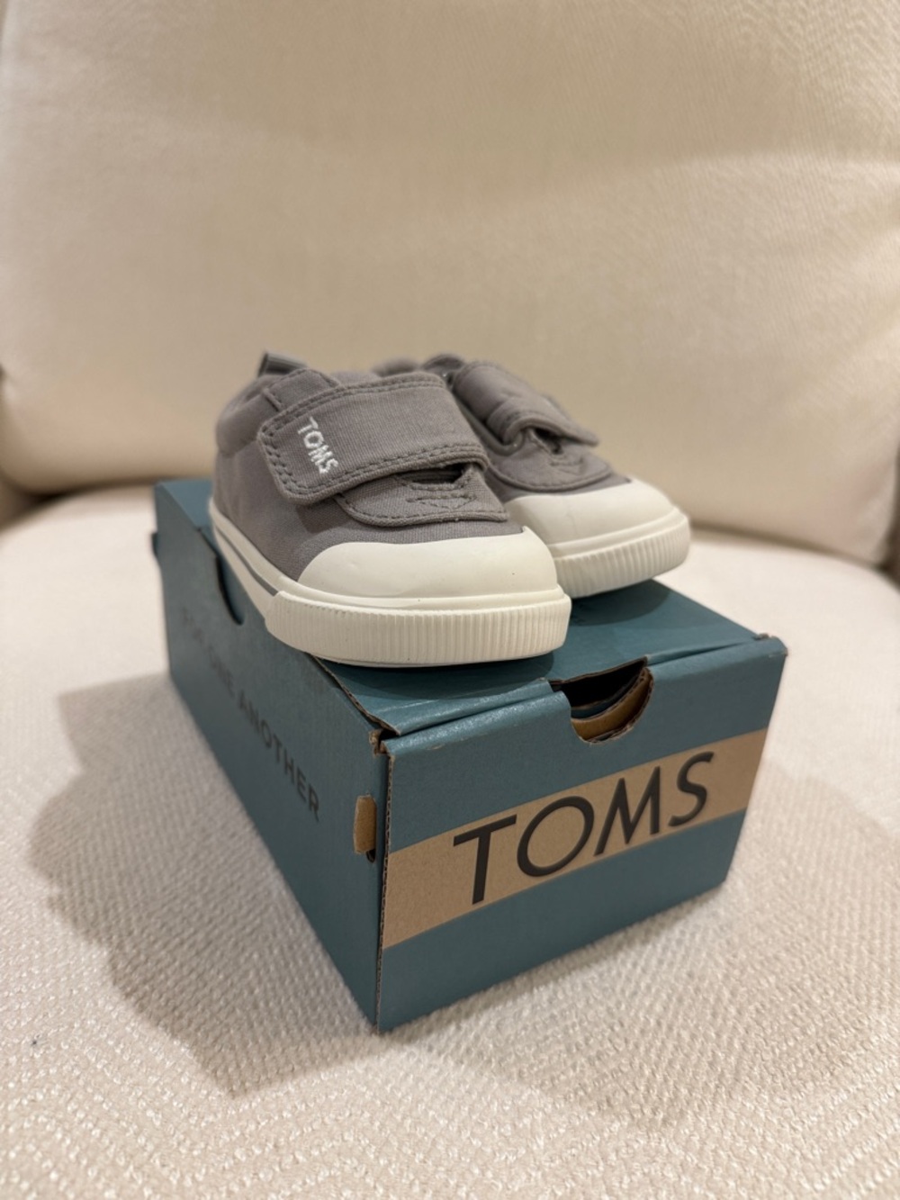 TOMS Kids Gray Canvas Hook-and-Loop Sneakers
